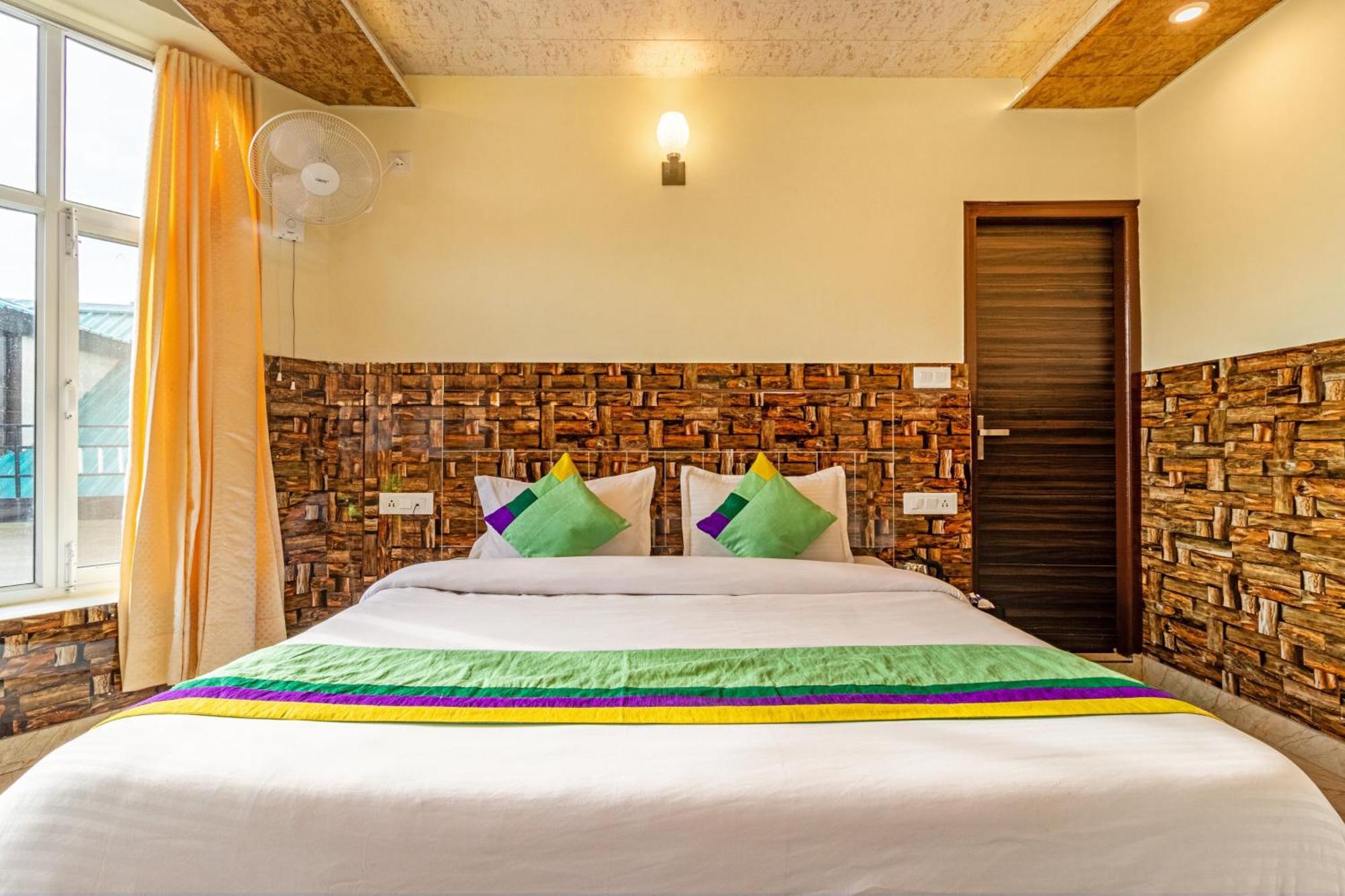 Treebo Srishti Vaikunth With Mountain View Shimla Exterior foto