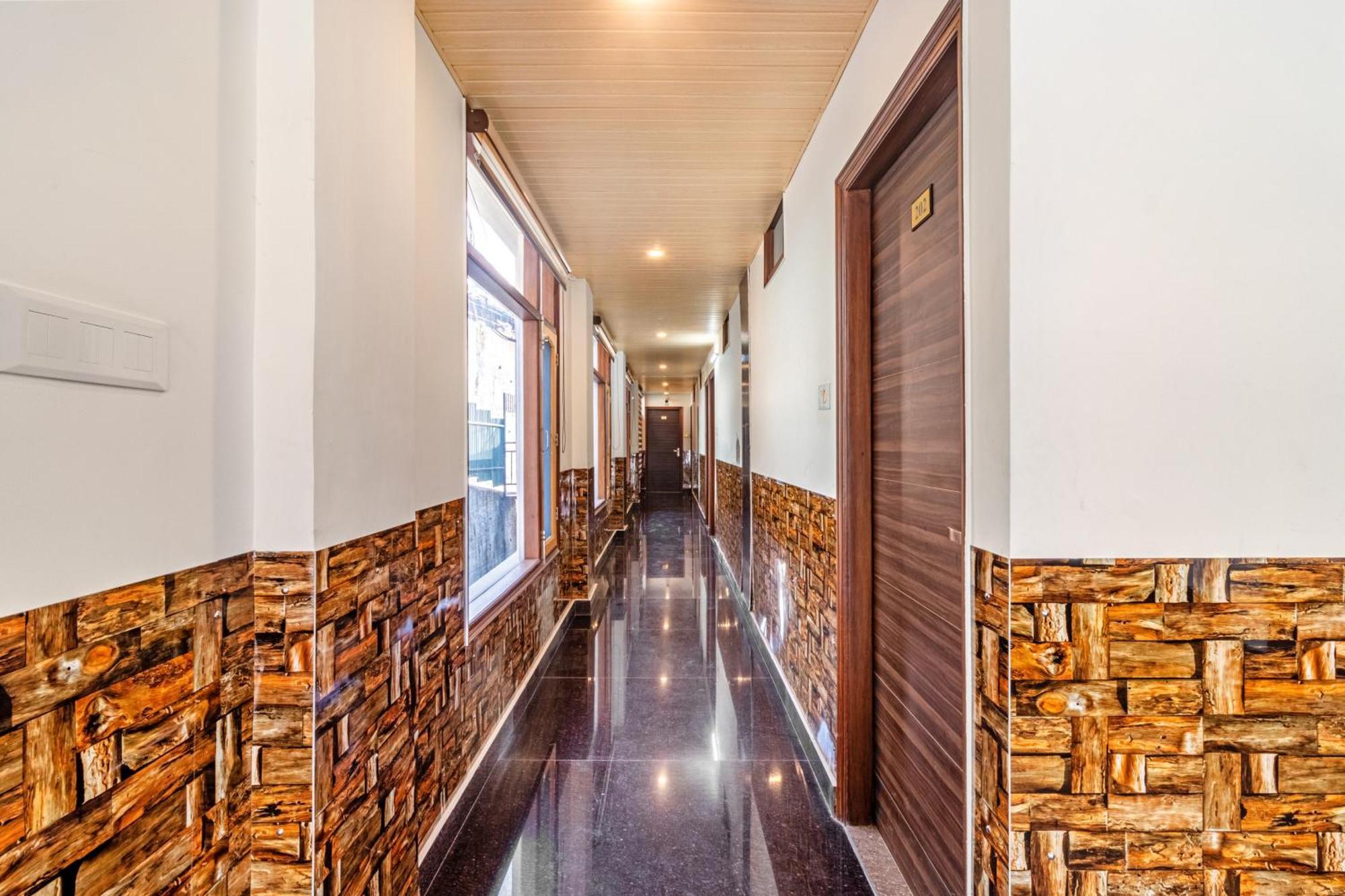 Treebo Srishti Vaikunth With Mountain View Shimla Exterior foto