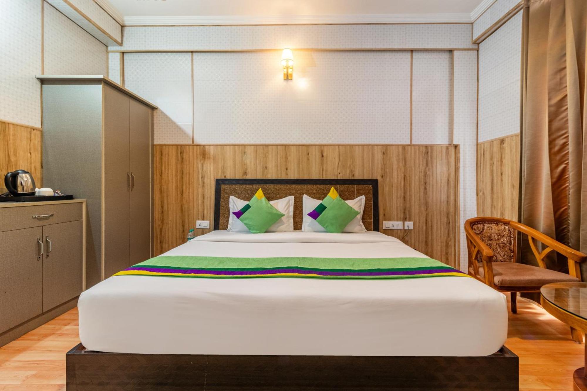 Treebo Srishti Vaikunth With Mountain View Shimla Exterior foto