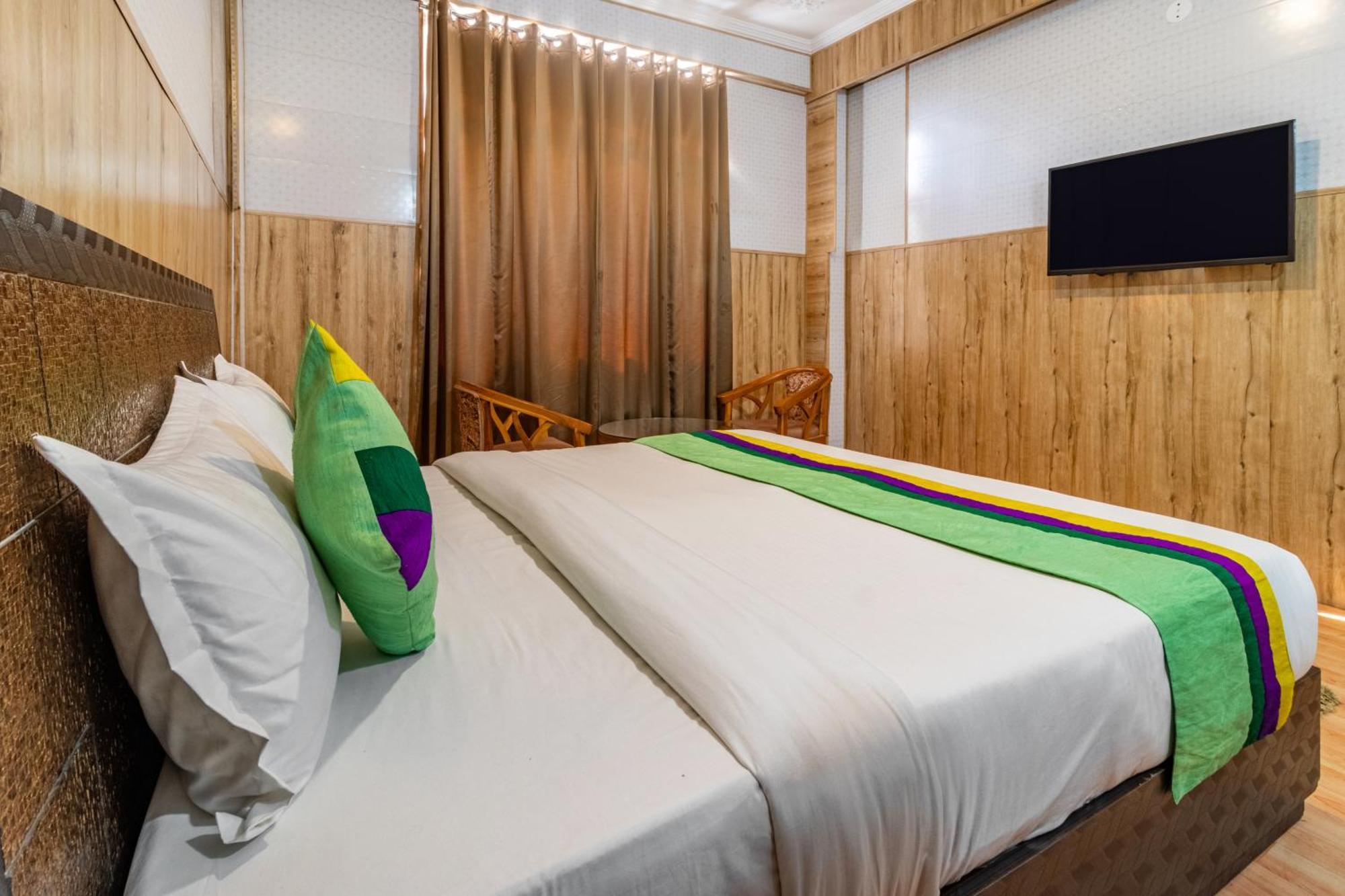 Treebo Srishti Vaikunth With Mountain View Shimla Exterior foto